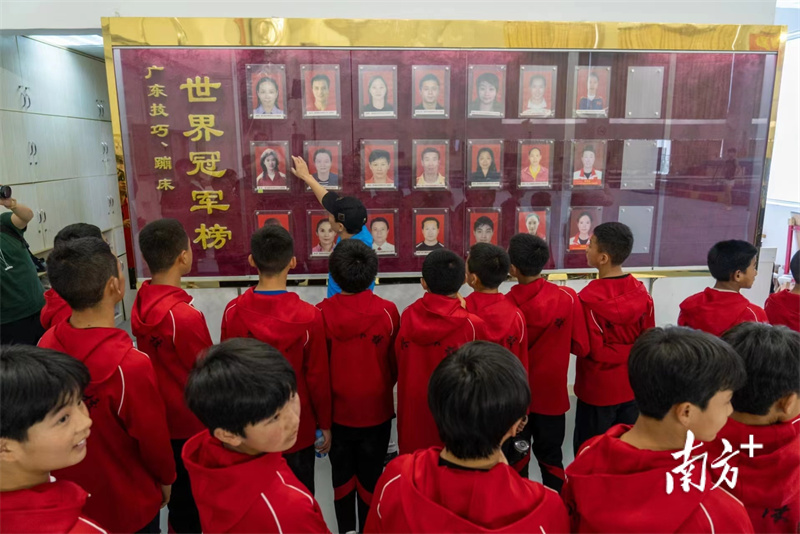 http://tyj.gd.gov.cn/tyxw_zyxw/content/6.jpg
